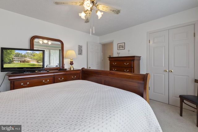 100 ORIOLE LN, La Plata, MD 20646