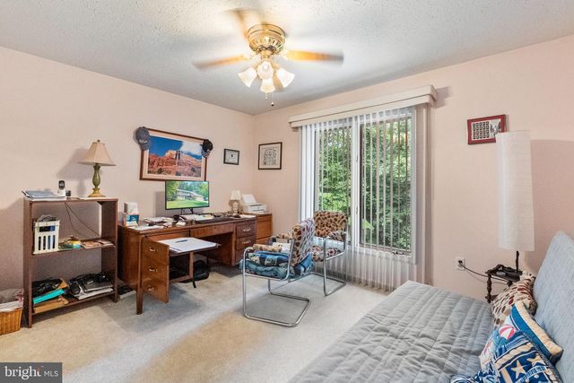 100 ORIOLE LN, La Plata, MD 20646