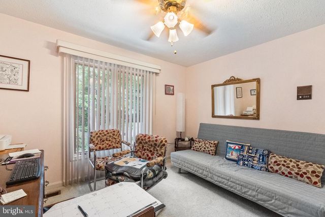 100 ORIOLE LN, La Plata, MD 20646