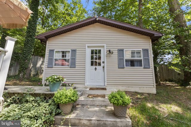100 ORIOLE LN, La Plata, MD 20646