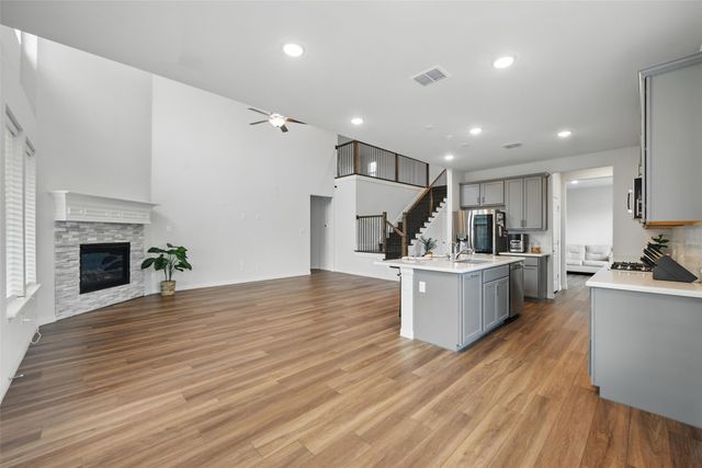 421 Acton Avenue, Fort Worth, TX 76131