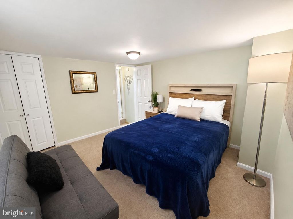 Image 13 of property listing at 1834 WESTPHAL PL, Baltimore, MD 21230