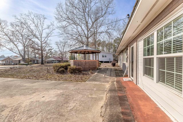 1416 Litzler Drive, Manning, SC 29102