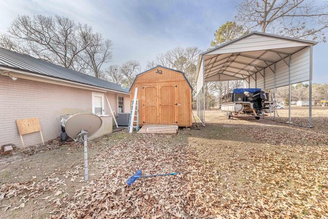 1416 Litzler Drive, Manning, SC 29102