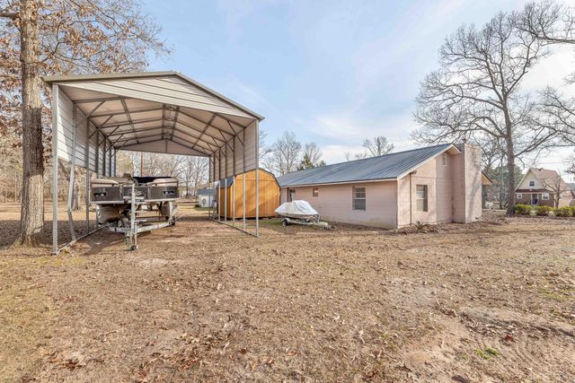 1416 Litzler Drive, Manning, SC 29102