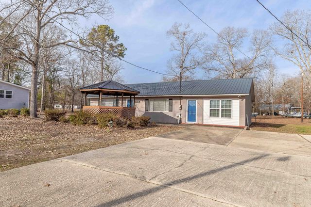 1416 Litzler Drive, Manning, SC 29102