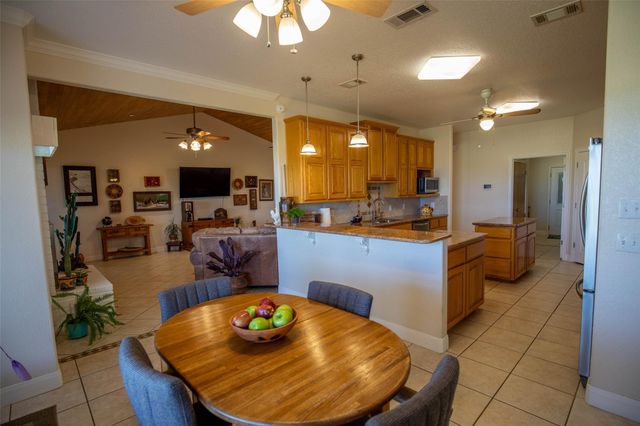 734 E FM 485, Cameron, TX 76520