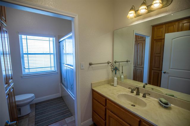 734 E FM 485, Cameron, TX 76520