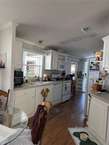 212 YORK COTTAGE DRIVE, Haines City, FL 33844