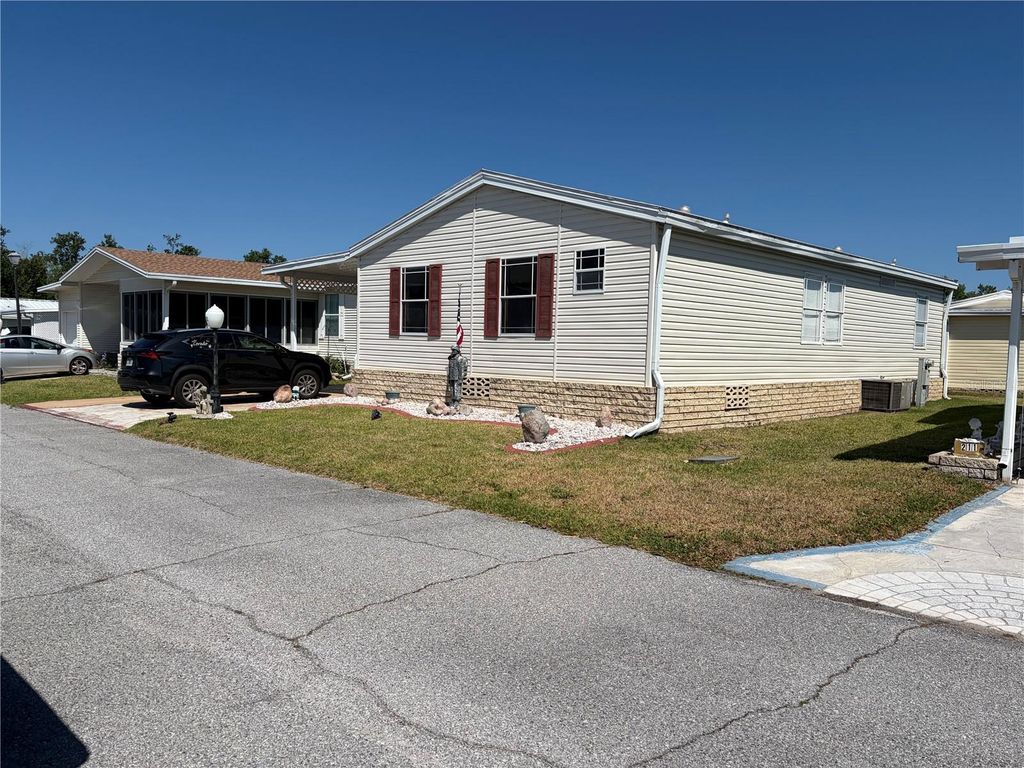 212 YORK COTTAGE DRIVE, Haines City, FL 33844