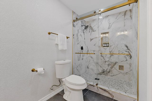3045 Lockmoor Lane, Dallas, TX 75220