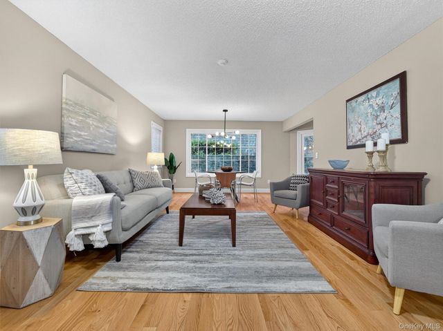 188 Eagle Ridge Way, Nanuet, NY 10954