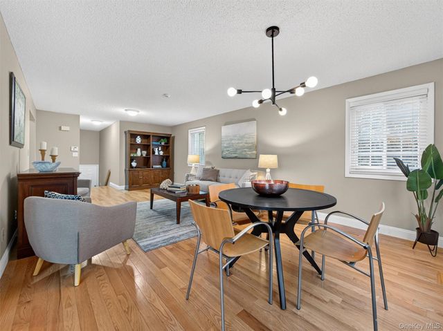 188 Eagle Ridge Way, Nanuet, NY 10954