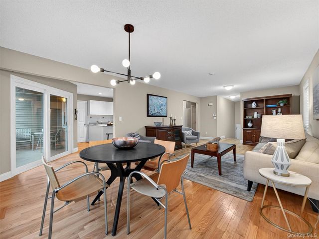 188 Eagle Ridge Way, Nanuet, NY 10954