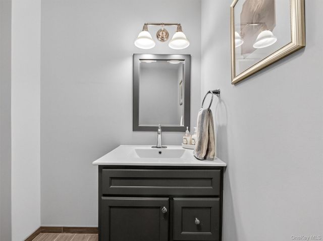 188 Eagle Ridge Way, Nanuet, NY 10954