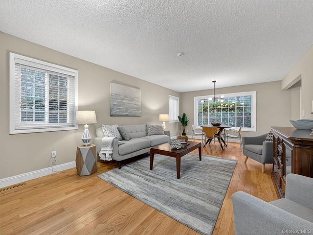 188 Eagle Ridge Way, Nanuet, NY 10954