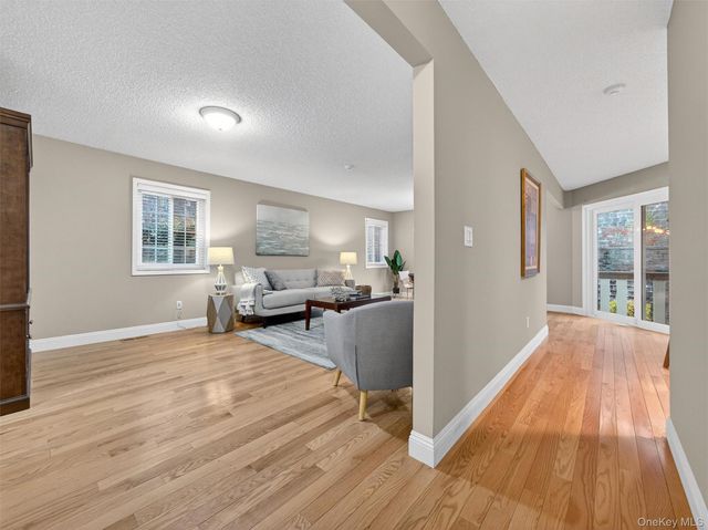 188 Eagle Ridge Way, Nanuet, NY 10954