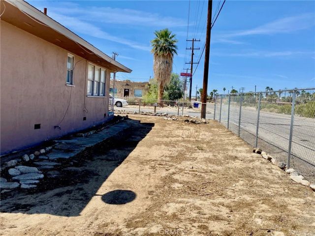 6389 West Court, 29 Palms, CA 92277