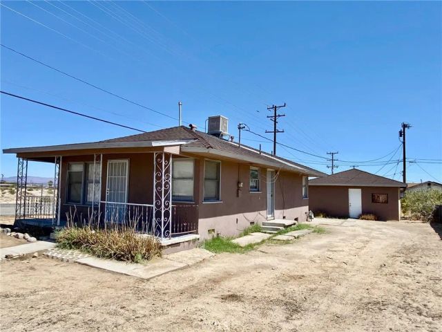 6389 West Court, 29 Palms, CA 92277