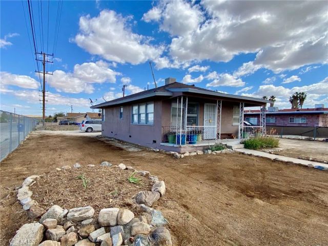 6389 West Court, 29 Palms, CA 92277