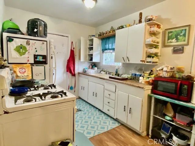 6389 West Court, 29 Palms, CA 92277