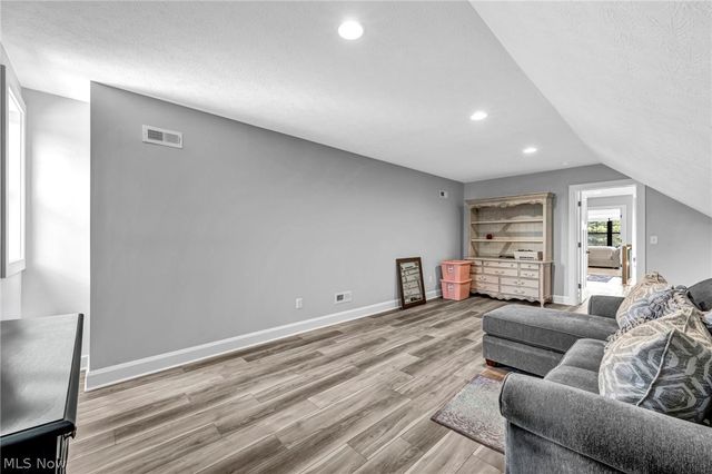 8761 Windfall Court, North Royalton, OH 44133