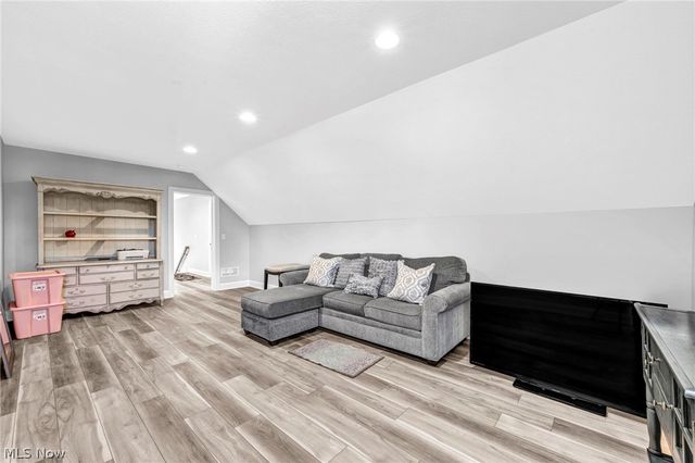 8761 Windfall Court, North Royalton, OH 44133