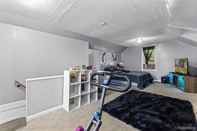 12510 Duchess Street, Detroit, MI 48224