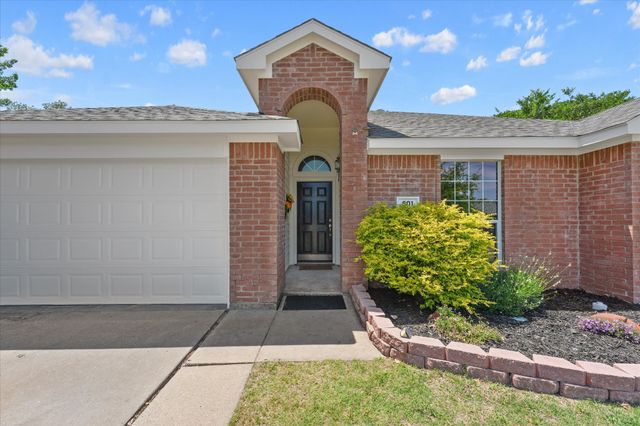 501 Meadowview Street, Farmersville, TX 75442