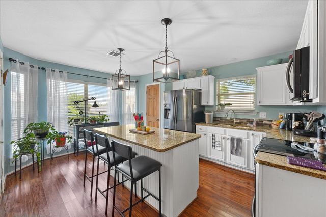 501 Meadowview Street, Farmersville, TX 75442