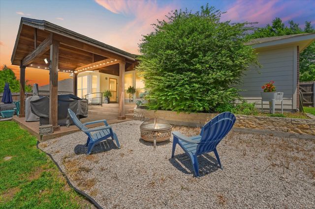 501 Meadowview Street, Farmersville, TX 75442