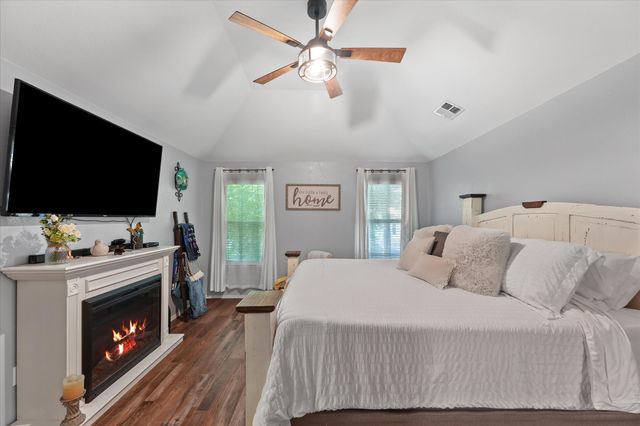 501 Meadowview Street, Farmersville, TX 75442