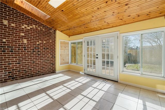 837 Cathedral DR, Virginia Beach, VA 23455