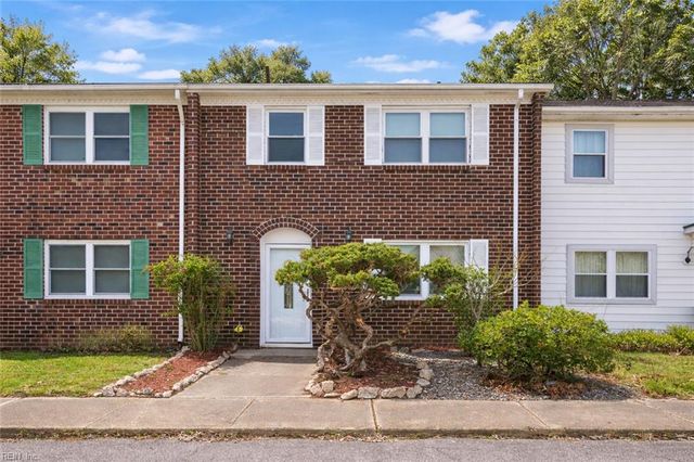 837 Cathedral DR, Virginia Beach, VA 23455
