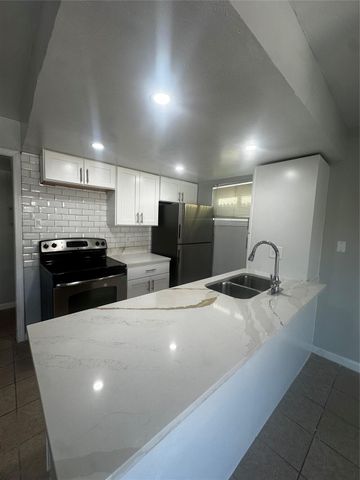 8110 Albacore Drive 30, Houston, TX 77074