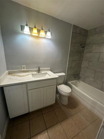 8110 Albacore Drive 30, Houston, TX 77074