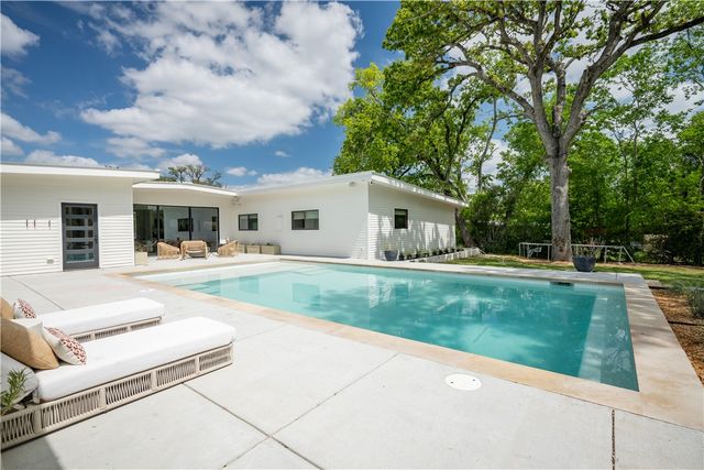 805 Vine Street, Bryan, TX 77802