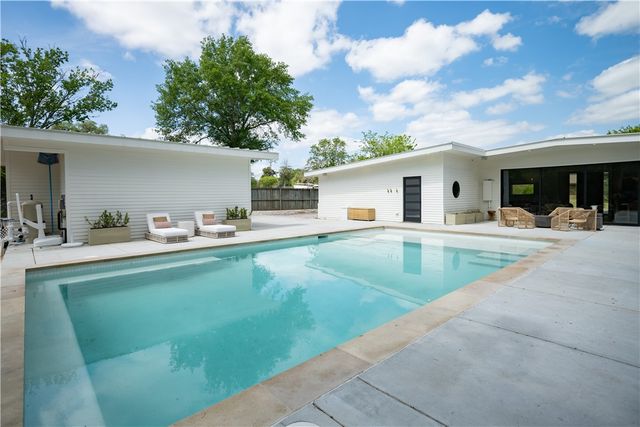 805 Vine Street, Bryan, TX 77802
