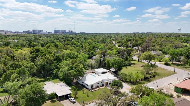 805 Vine Street, Bryan, TX 77802