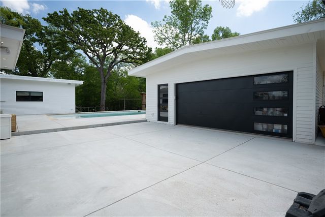 805 Vine Street, Bryan, TX 77802