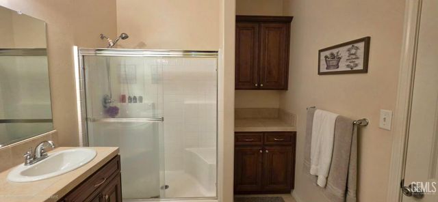 1611 Brea Street, Bakersfield, CA 93307
