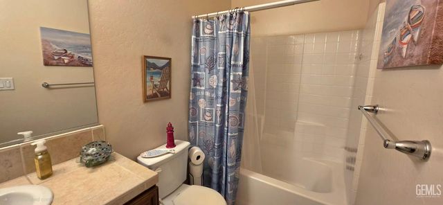 1611 Brea Street, Bakersfield, CA 93307