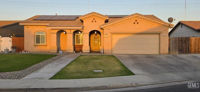 1611 Brea Street, Bakersfield, CA 93307