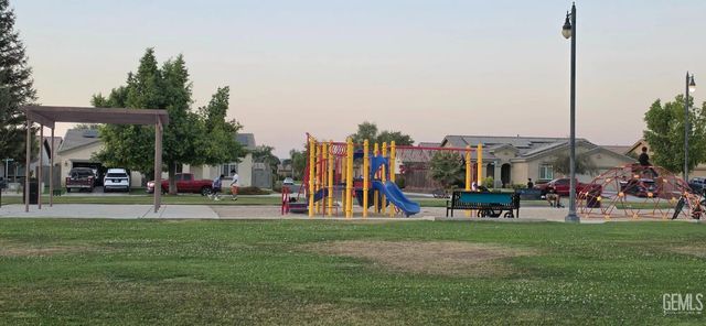 1611 Brea Street, Bakersfield, CA 93307
