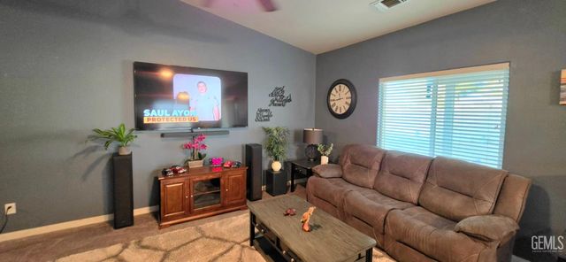 1611 Brea Street, Bakersfield, CA 93307