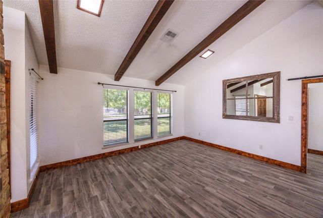 640 Ivy Ann Drive, Woodway, TX 76712