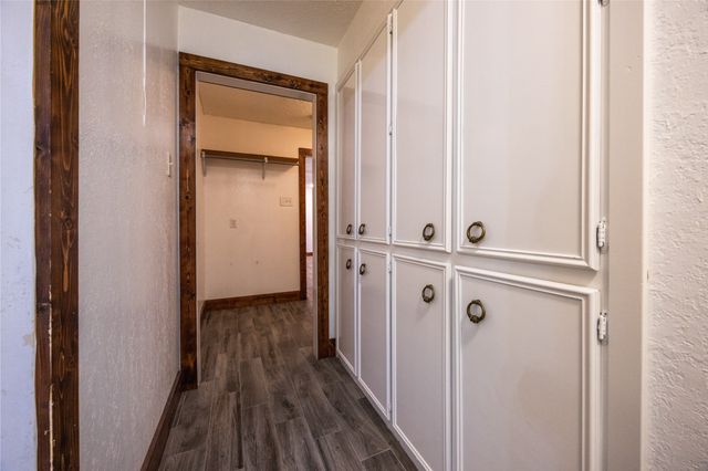 640 Ivy Ann Drive, Woodway, TX 76712