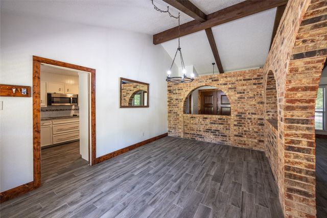 640 Ivy Ann Drive, Woodway, TX 76712