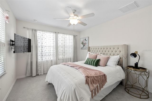 9208 FOX SPARROW ROAD, Tampa, FL 33626