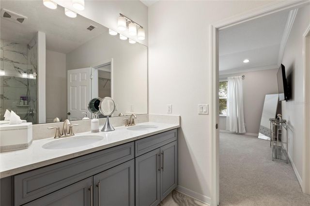 9208 FOX SPARROW ROAD, Tampa, FL 33626